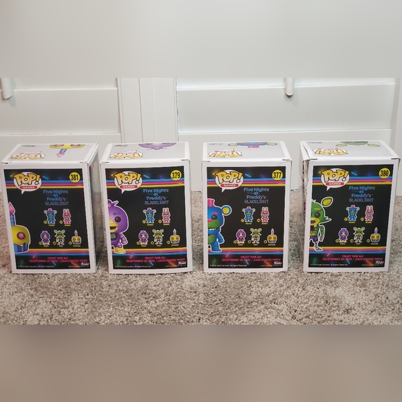 RARE! New Blacklight Series FNAF Funko Pop, Blacklight Articulated Figures - Picture 14 of 14